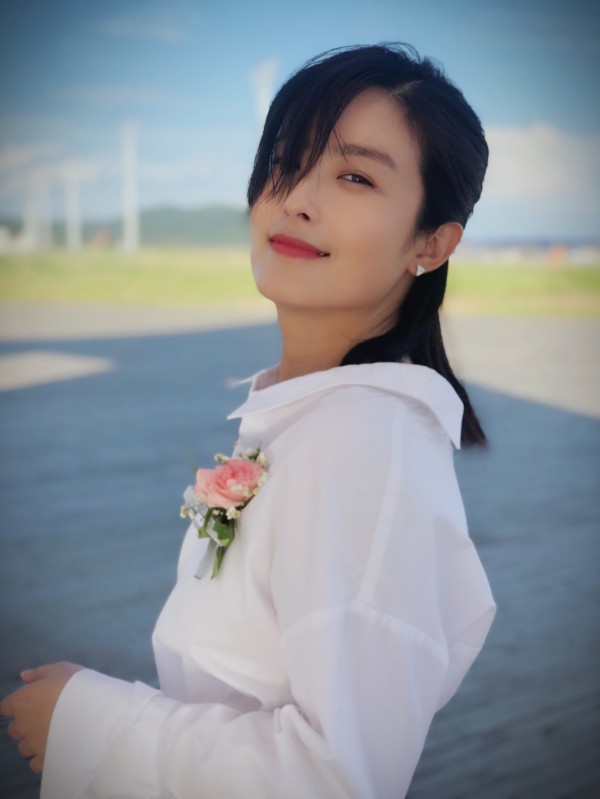 徐百卉的老公是张铎吗 伴娘团成员：徐百卉和唐嫣什么关系
