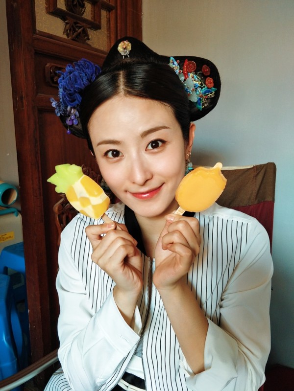 徐百卉的老公是张铎吗 伴娘团成员：徐百卉和唐嫣什么关系