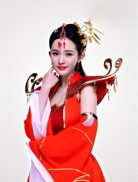 明星的古代妆容，迪丽热巴的妩媚，金晨的这个怎么样？