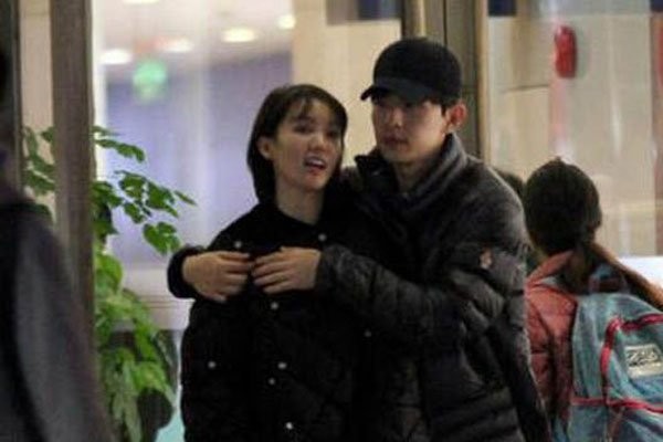 金晨整容前后照片 和邓伦分手后发展一年不如一年后悔过吗