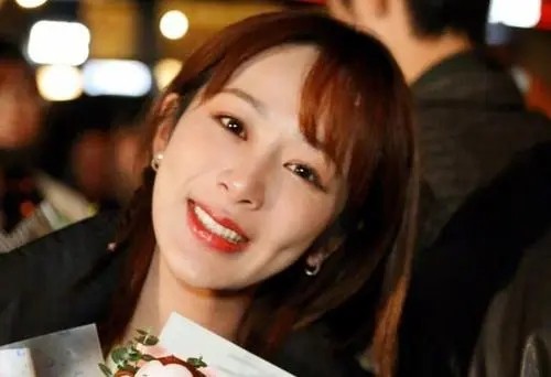 杨紫感情现状男朋友是谁现在？王导说杨紫圈外男友是真的吗？
