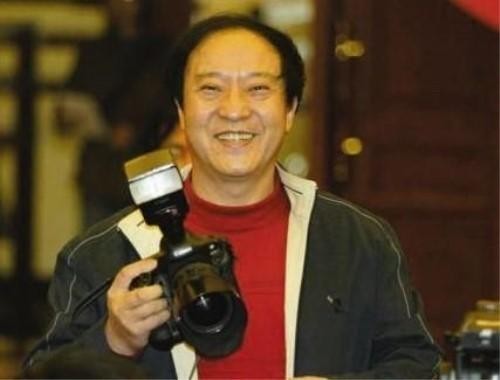 冯巩和牛群为什么“分道扬镳”？如今的牛群处境真的很落魄吗？