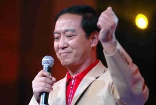 冯巩和牛群为什么“分道扬镳”？如今的牛群处境真的很落魄吗？