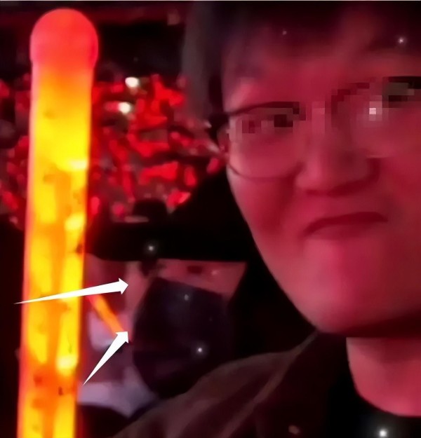 王一博赵丽颖绯闻升级！男方被曝戴假发约会，否认后却被扒细节