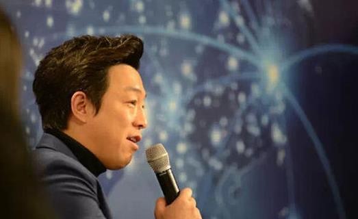 马云：我俩谁钱多？周星驰这句话回答尽显高情商，网友：学到了！
