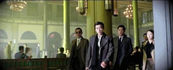 那些男明星穿风衣谁最帅！郭敬明的穿着已经亮瞎了！