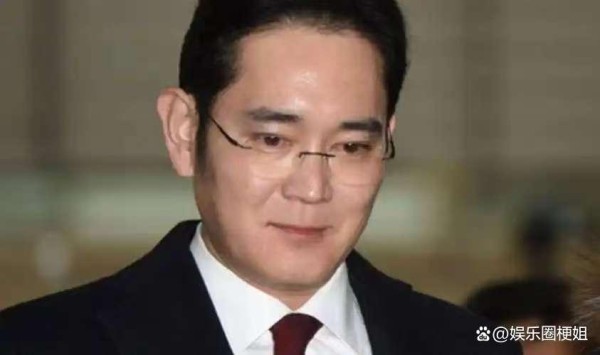 李在镕现身北京展现低调亲民一面网友们却有不同声音