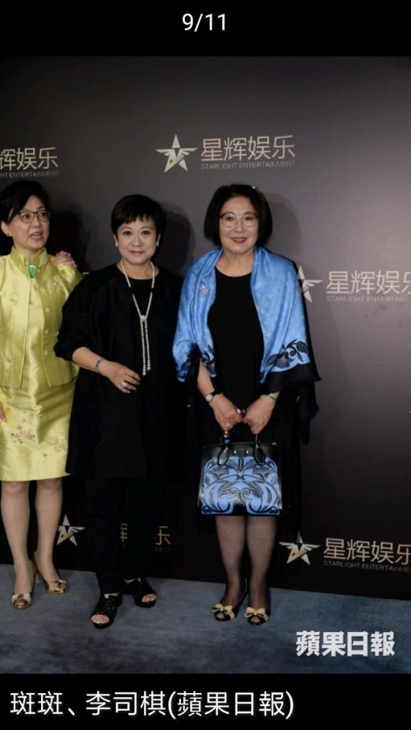 82岁谢贤与女友分手后，现身派对全场最潮流，一众明星全被比下去