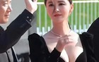 不妖，不艳，又风情万种……