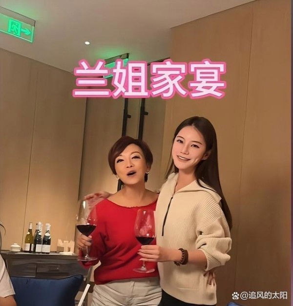 张兰带友蹭汪小菲家饭，赞儿媳马筱梅情商高，网友议选对伴侣重要