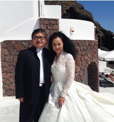 盘点与初恋情人步入婚姻殿堂的10大女星