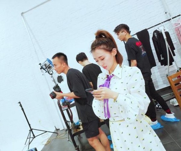张丹峰洪欣婚变原因 恋情大家一直不看好