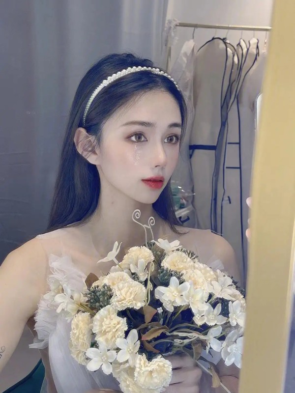 娇兰明星底妆彩妆