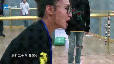 《黑洞》中这个饰演张峰情妇的演员 太火了！