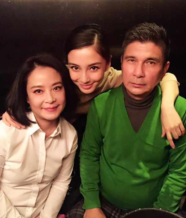揭秘众当红明星的神秘家人 Angelababy弟弟颜值高