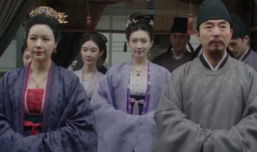 曹丹姝想辞皇后之位，赵祯客套完就走人，回眸一眼大有深意