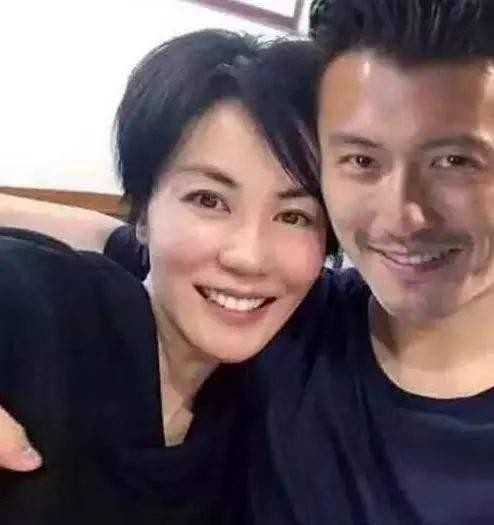 盘点只同居不结婚的八对男女明星，看看哪对最幸福？