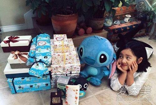 黄磊吕思清怎么认识的 黄磊吕思清住哪个小区？