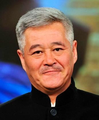 很多明星想和他攀上关系！从幕前到幕后，赵本山的经历相当传奇