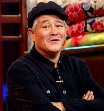 很多明星想和他攀上关系！从幕前到幕后，赵本山的经历相当传奇