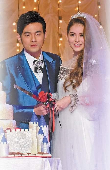 明星们的浪漫婚礼现场，哪一场美到你了？最后一场独一无二