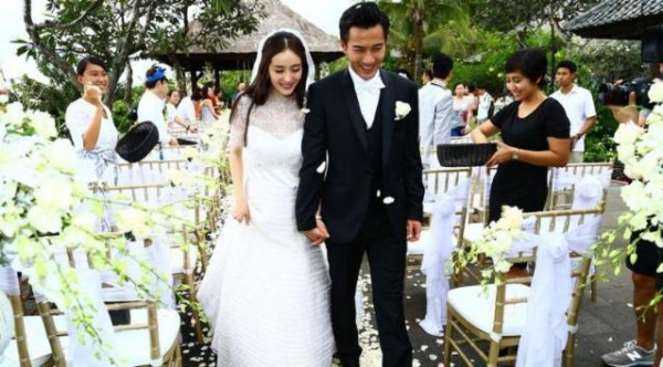 明星们的浪漫婚礼现场，哪一场美到你了？最后一场独一无二