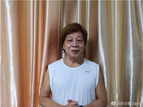 71岁火云邪神梁小龙疑发文承认出轨，网友：邪神被忽悠了