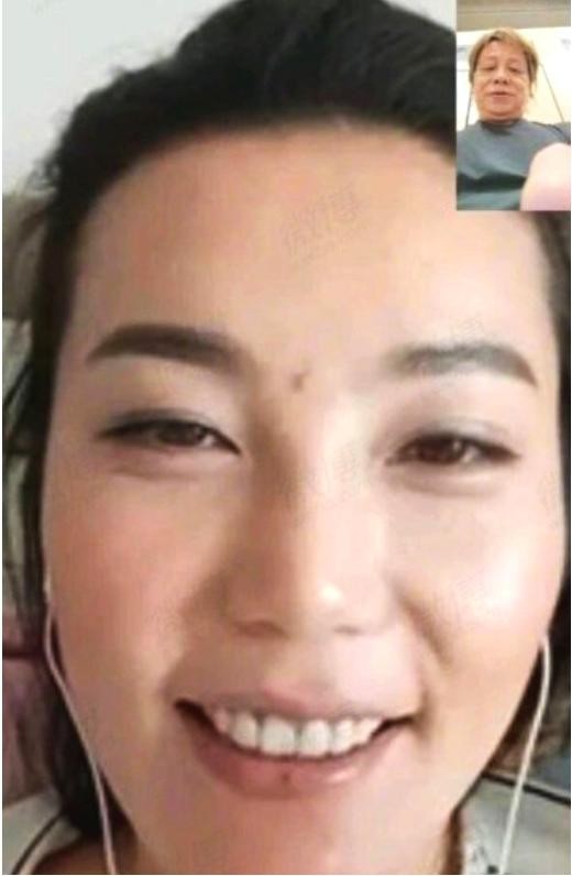无独有偶，今年四月梁小龙又出现类似的情况，当时梁小龙也是在微博上写了疑似自己出轨的文字，自己爆料和疑似出轨女子一同游玩的消息。同样的也是晒出了两人同游台北的照片，不禁让网友们大跌眼镜，不知道梁小龙想表达什么意思。