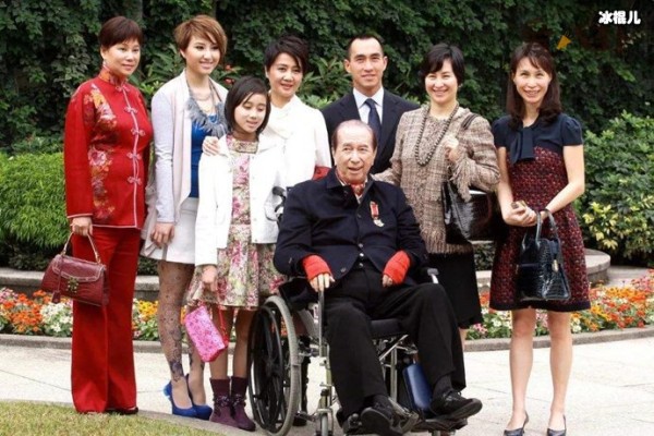 赌王过世奚梦瑶反被欺压, 揭秘赌王家族遗产分配