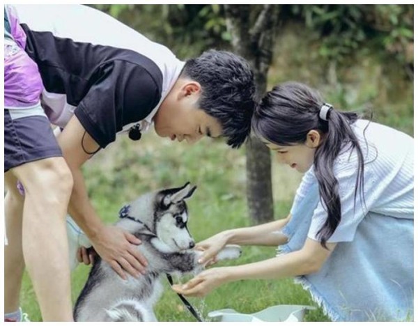 《婆婆和妈妈》中伊能静感慨落泪，直批秦昊太真实，不适合真人秀