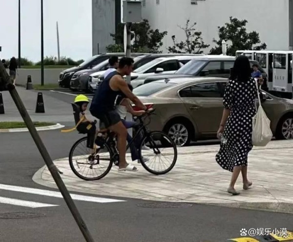 “张梓琳全家骑行游，7岁女儿惊艳超模身材！总裁老公幸福满溢！”