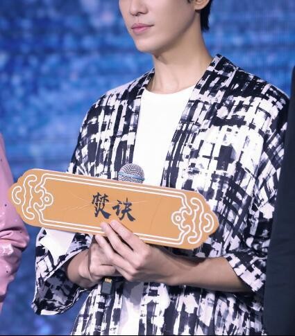 陈楚河为什么放弃继承遗产?陈楚河和陈信宏什么关系?