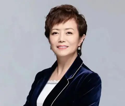 王传福背后的女人：她才是比亚迪成功的关键，娶对人果然旺三代-有驾