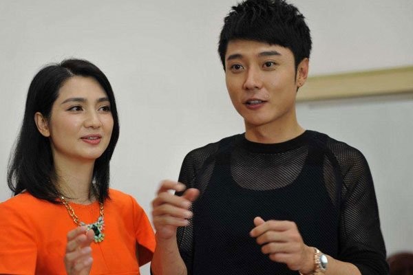 张丹峰洪欣婚变是真的吗 和经纪人毕滢有偷腥暧昧？