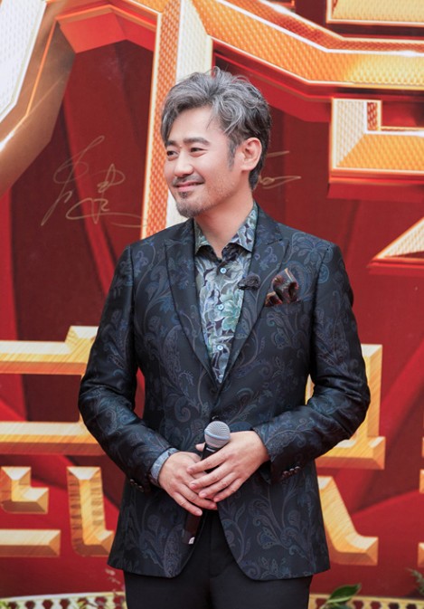 吴秀波李健结“帮唱联盟” 网友起哄：在一起