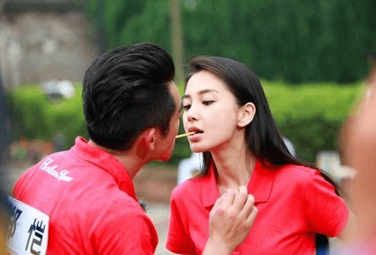 星热点:郑恺angelababy接吻是哪一期 郑恺AngelaBaby被称夫妇? 第2张