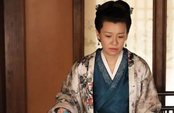 演员刘琳多年来零绯闻，行事低调，却因此剧频频上热搜