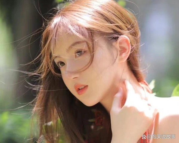 默默将资产转移国外，后来，妻子封杀白月光也没能再让我回心转意