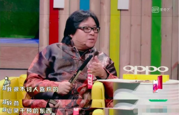 高晓松和父亲高立人父子关系差,他父母关系不和真的假的　本文共（1098字）