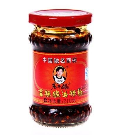 老干妈的劲敌现身！还是明星代言，看到包装却让人哭笑不得！