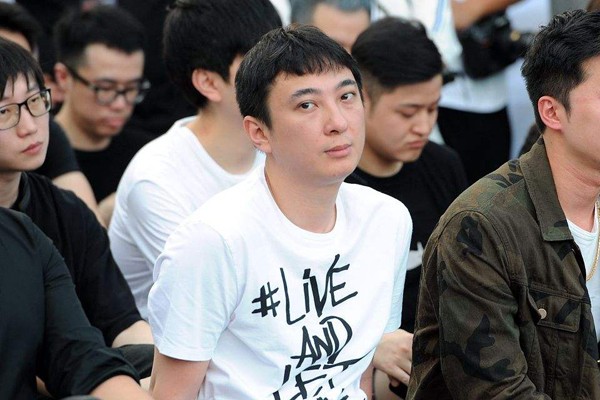 王思聪清空微博不做娱乐圈纪检委了 都怕如今的网络暴力
