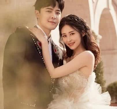 婚后一直坚持AA的明星夫妻，她孕期零收入，才坐4天月子就复出