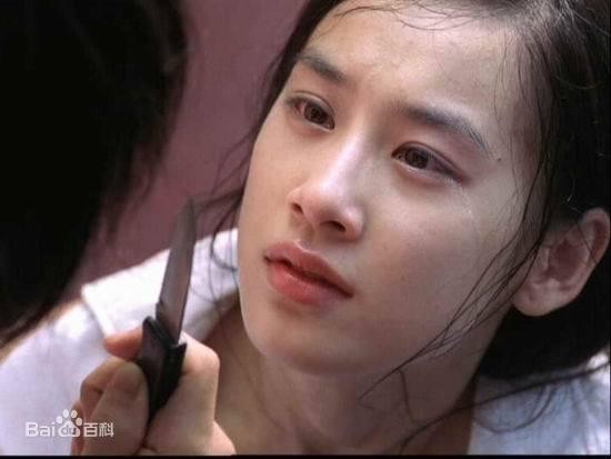 “星女郎”成名的黄圣依，或许和周星驰从来都不是一路人