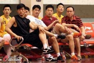 李晓勇，曾经非要靠才华吃饭的CBA颜值王！