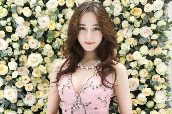 迪丽热巴圈内人缘不好吗 热巴克拉恋人的时候已经很火了