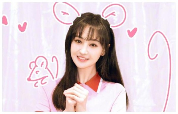 郑爽点赞迪丽热巴视频，两人私下关系引猜想，美女也爱看美女？