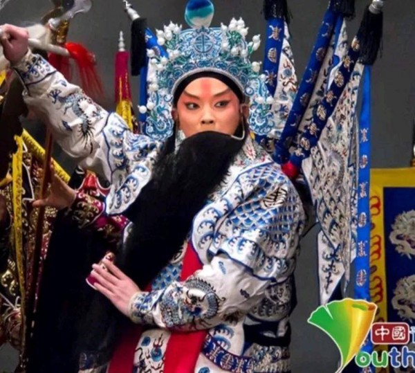 老沈聊戏：谭正岩要善于“藏拙”