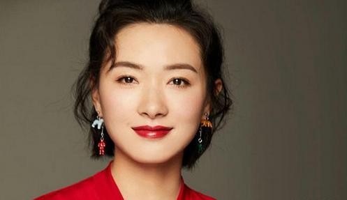 嫁给圈外人的四位女明星, 全都被老公宠上天, 至今没有一对离婚