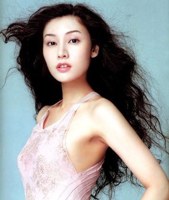 为嫁入豪门努力奋斗的十大女明星