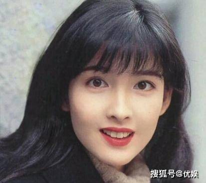 麦家琪：曾是红过一阵的性感女星，之后选择嫁给普通人，现在咋样